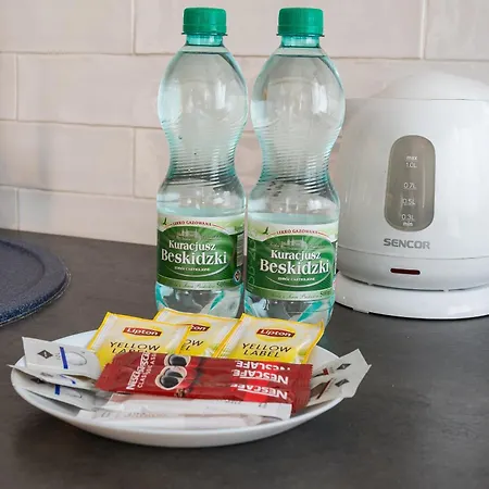 Old Town Square Black & White By Bookinghost דירה